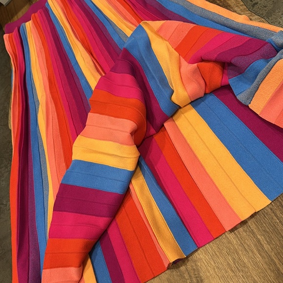Banana Republic Pride 2020 Rare Rainbow Knit Skirt - Picture 3 of 5